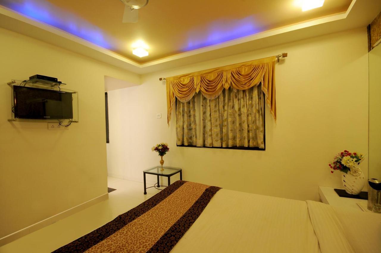 Hotel Vyankatesh & Pure Veg Restaurant Mahābaleshwar Екстериор снимка
