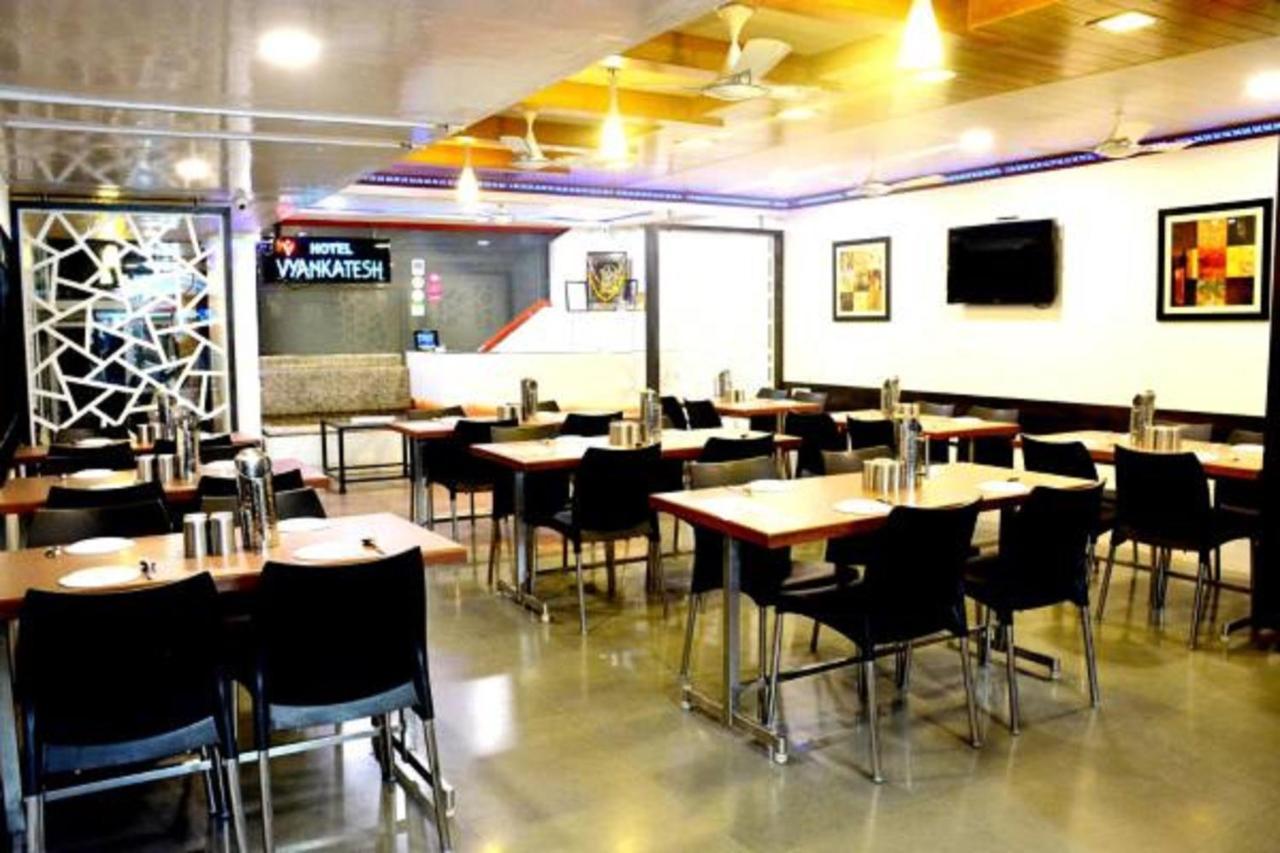 Hotel Vyankatesh & Pure Veg Restaurant Mahābaleshwar Екстериор снимка