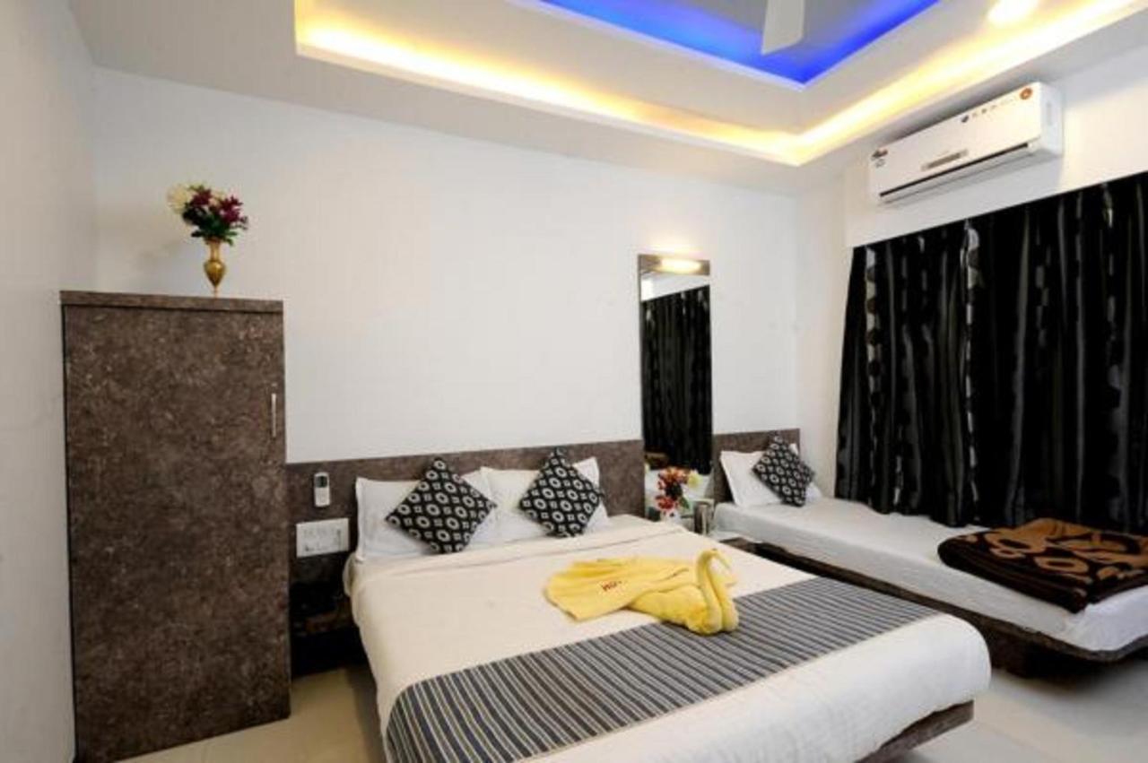 Hotel Vyankatesh & Pure Veg Restaurant Mahābaleshwar Екстериор снимка